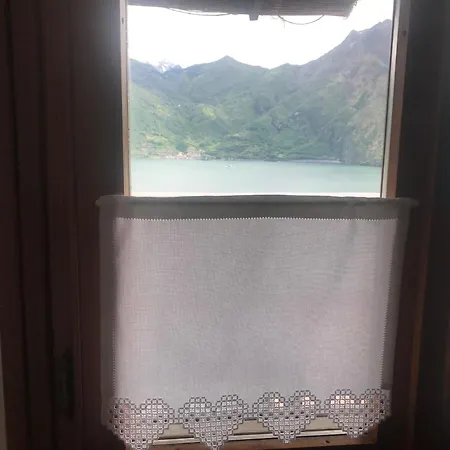 Bellavista Bed & Breakfast Castro (Lombardy)